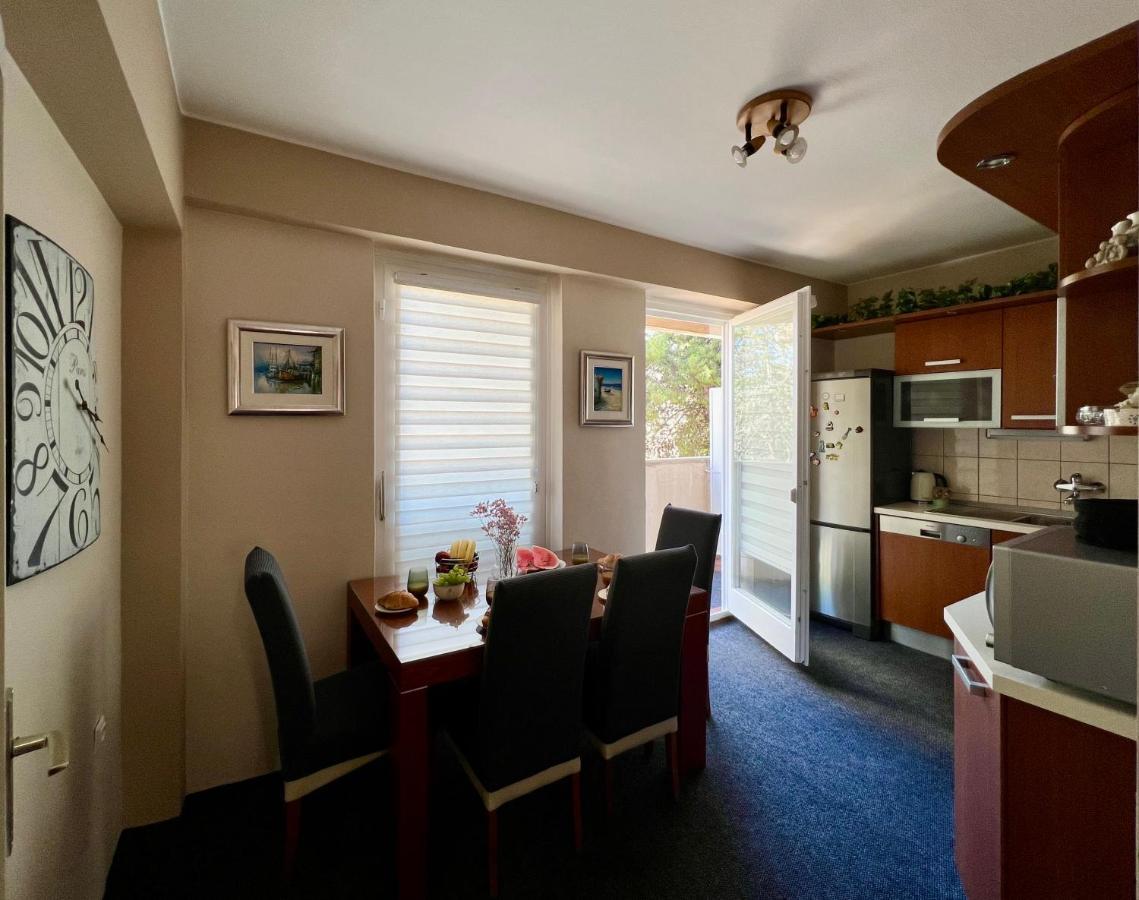 Bridge Apartment *